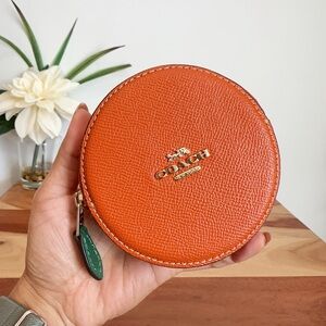 NWT Coach Orange Coin‎ Case